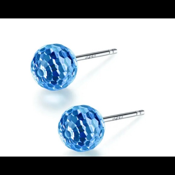 New!! 925 Silver Blue Crystal Earrings! - Picture 3 of 6